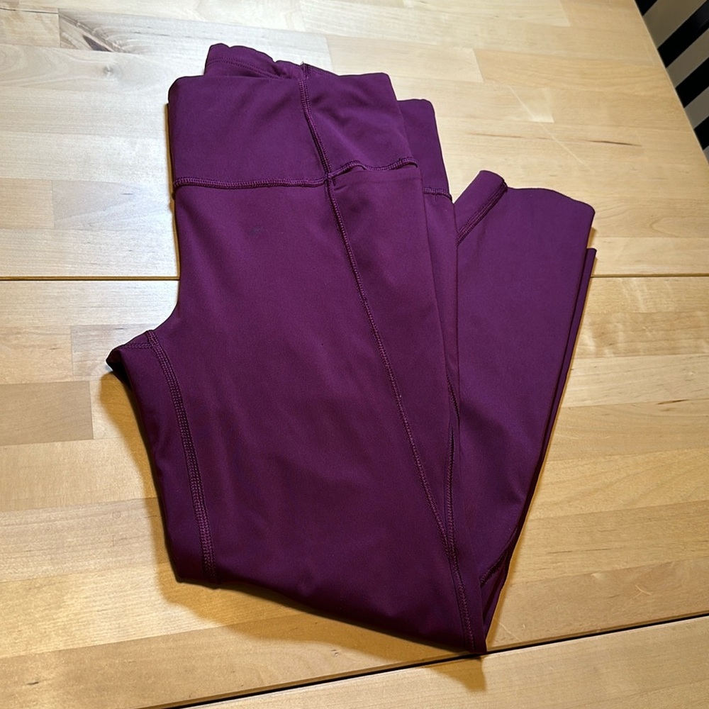 Athleta Purple Cropped Leggings